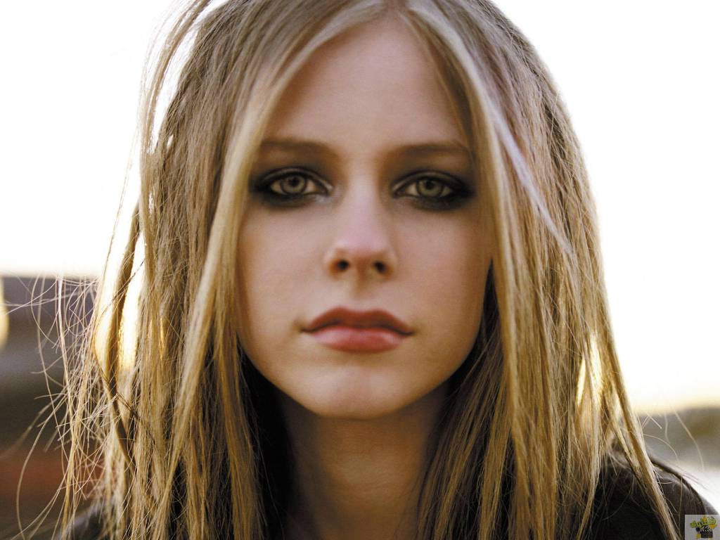 Avril-Lavigne-122