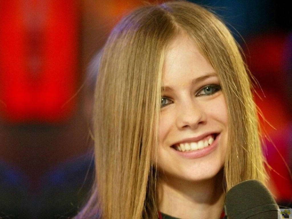 Avril-Lavigne-2