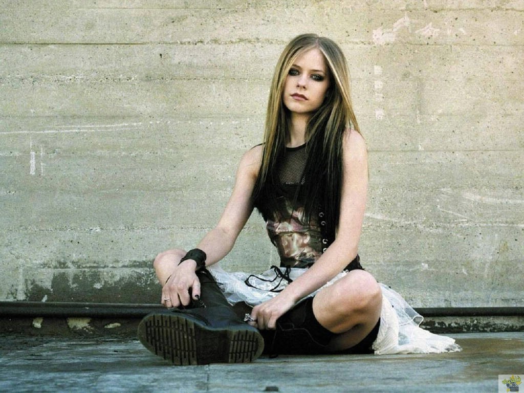Avril-Lavigne-27