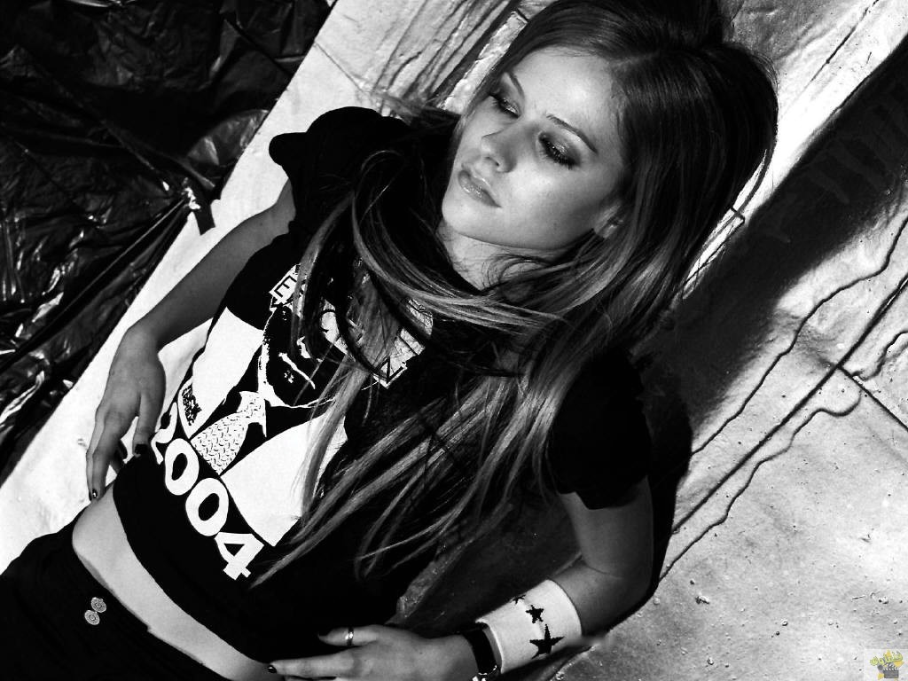 Avril-Lavigne-73