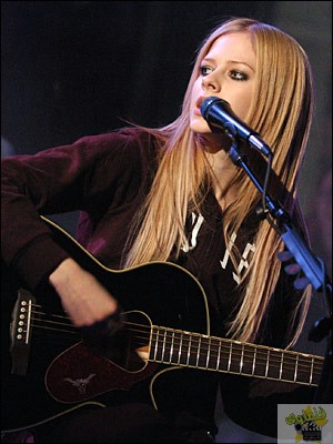avril-lavigne-400-022107