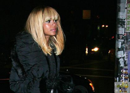 beyonce-la-esquina-blonde.0.0.0x0.420x300
