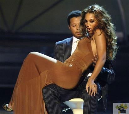 beyonce strip tease