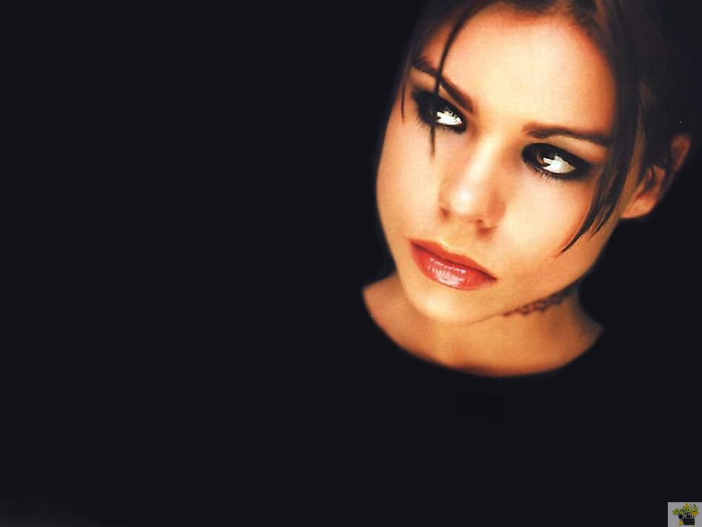 Billie-Piper-29